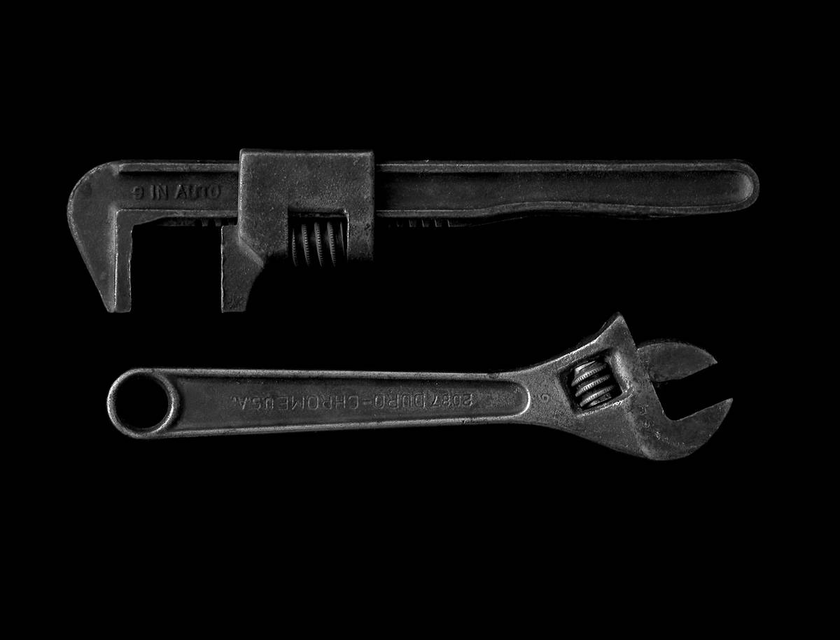 diy project wrenche what kind of - comparison of box-end vs open-end wrenches on plumbing fixture